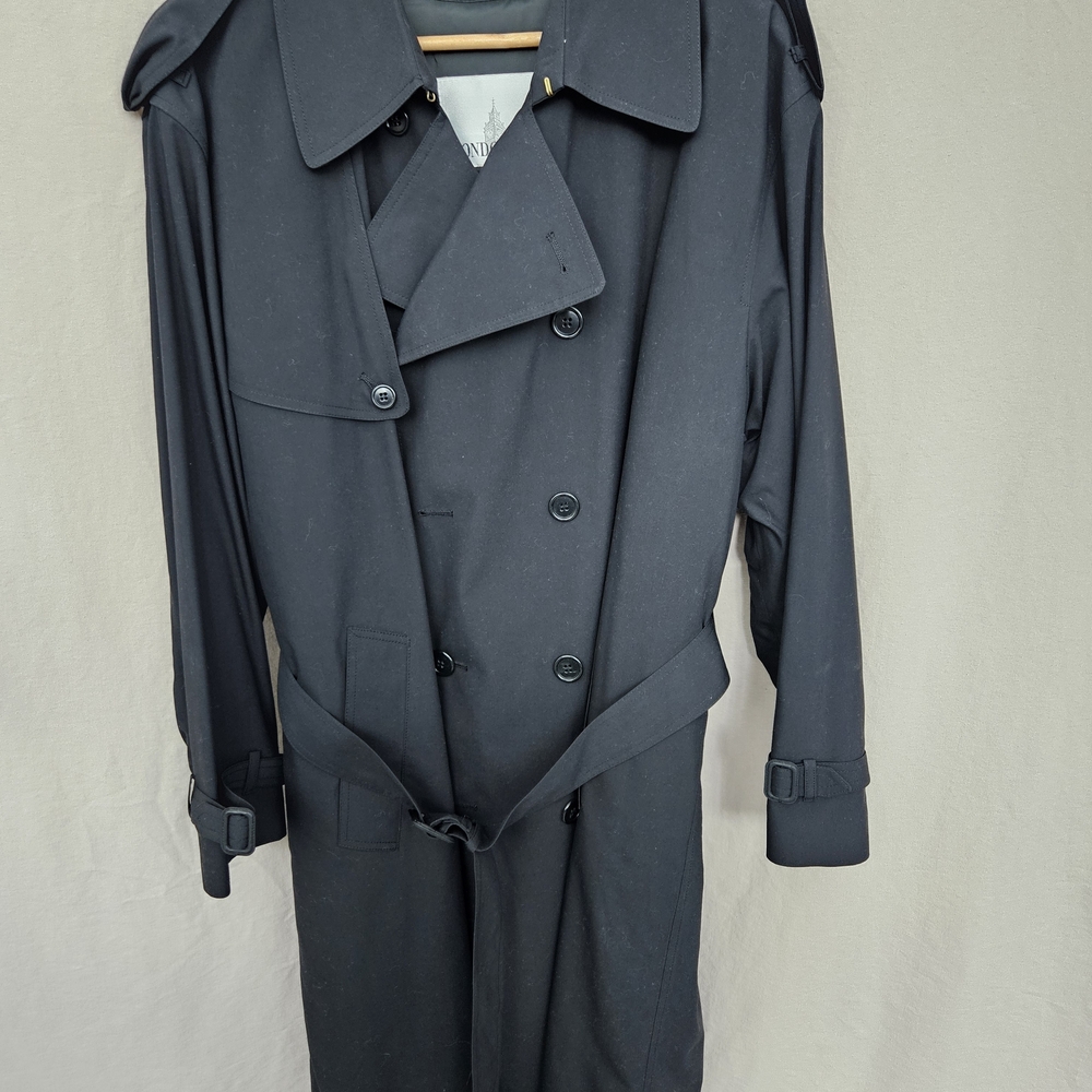 Like new London Fog Men's Black Trench Coat 40R